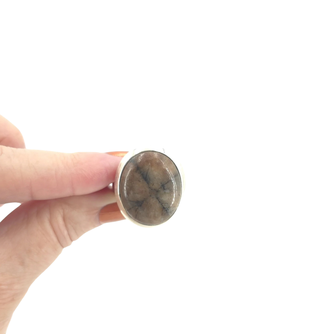 Bague en chiastolite