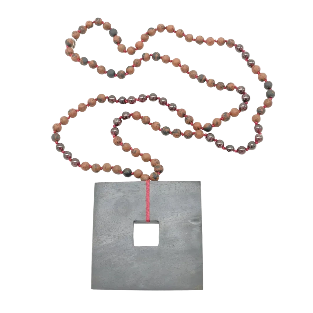 Mala-Essentiel-1